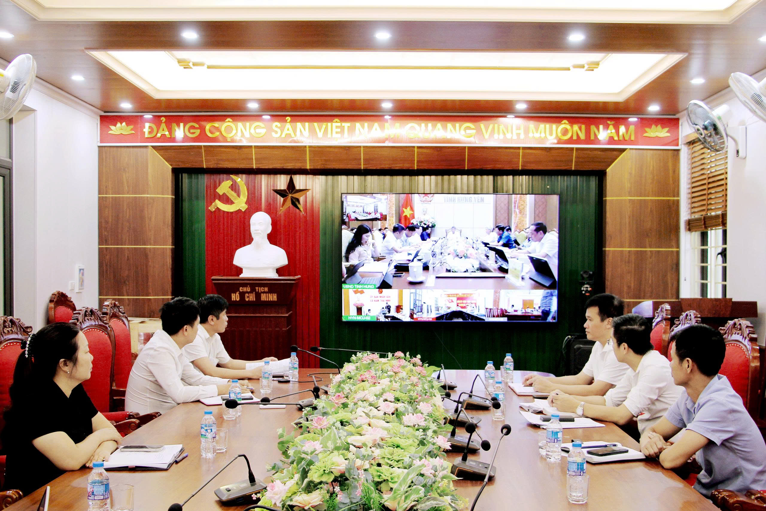 XÃ HỒNG QUANG THAM DỰ TRỰC TUYẾN PHIÊN HỌP THƯỜNG KỲ THÁNG 7/2026 CỦA UBND TỈNH