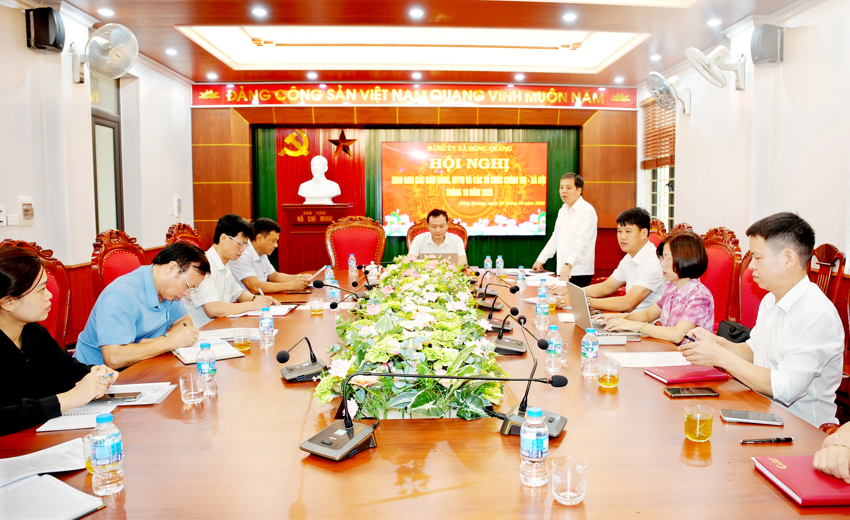 THƯỜNG TRỰC ĐẢNG ỦY XÃ HỒNG QUANG GIAO BAN THÁNG 10/2026 VỚI CÁC BAN ĐẢNG, ỦY BAN MTTQ VIỆT NAM XÃ VÀ CÁC TỔ CHỨC CHÍNH TRỊ - XÃ HỘI