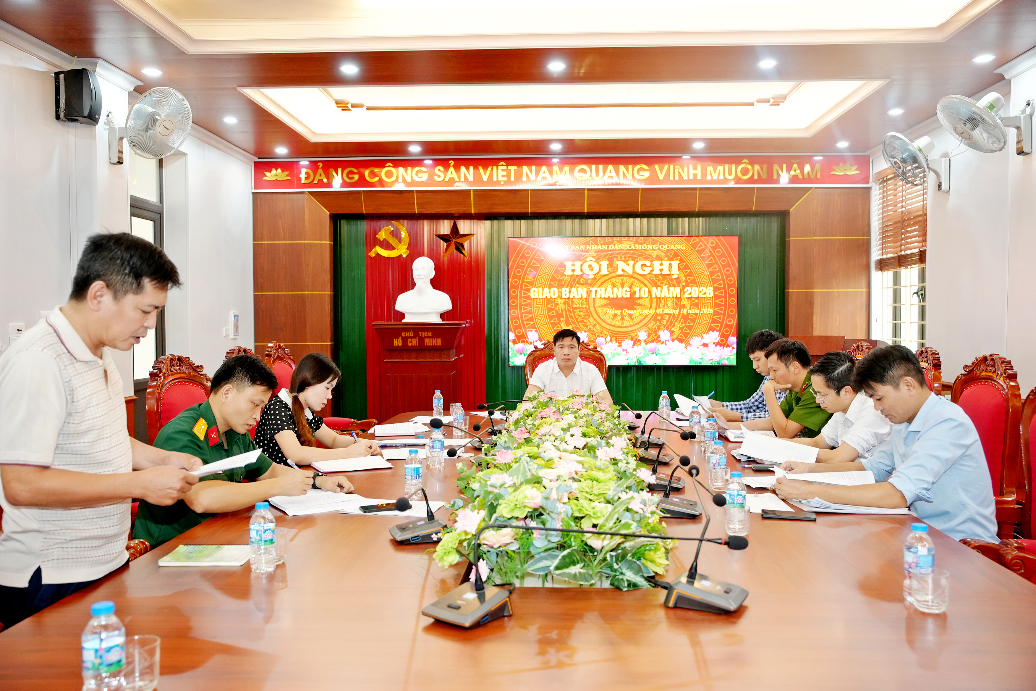 UBND XÃ HỒNG QUANG GIAO BAN THÁNG 10/2026  VỚI CÁC PHÒNG, NGÀNH, ĐƠN VỊ